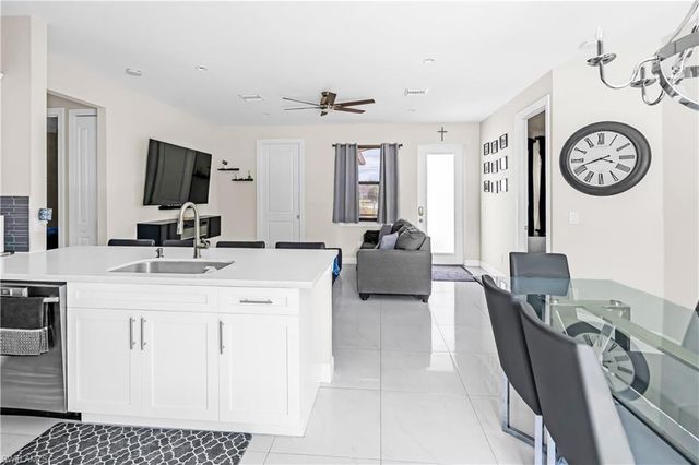 2531 70th AVE NE, Naples, FL 34120