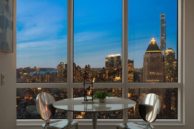 350 W 42nd Street 51AB, New York City, NY 10036