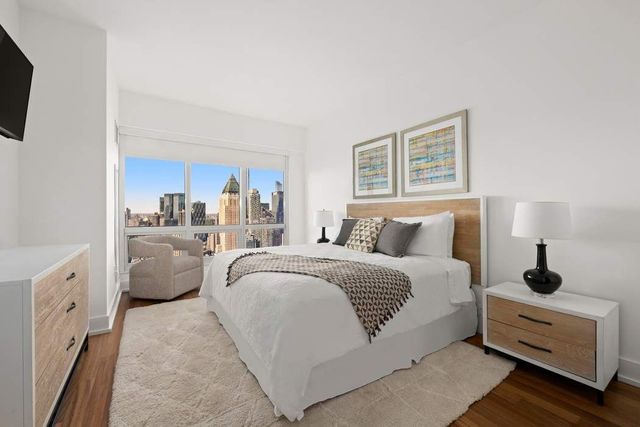 350 W 42nd Street 51AB, New York City, NY 10036