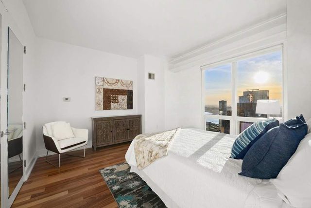 350 W 42nd Street 51AB, New York City, NY 10036