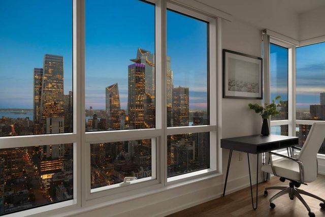 350 W 42nd Street 51AB, New York City, NY 10036