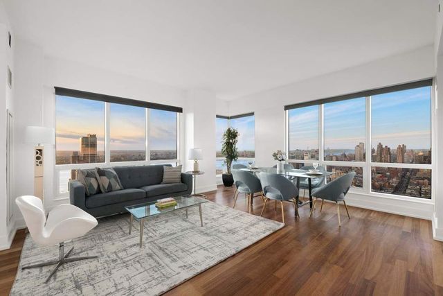 350 W 42nd Street 51AB, New York City, NY 10036