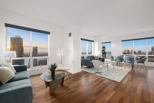 350 W 42nd Street 51AB, New York City, NY 10036