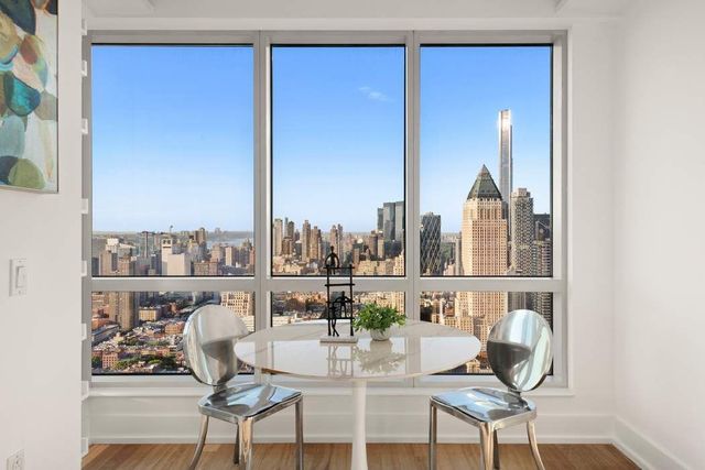 350 W 42nd Street 51AB, New York City, NY 10036