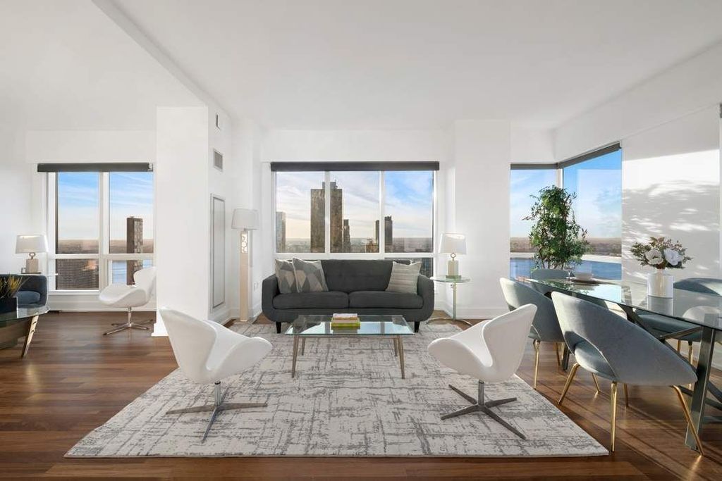 350 W 42nd Street 51AB, New York City, NY 10036