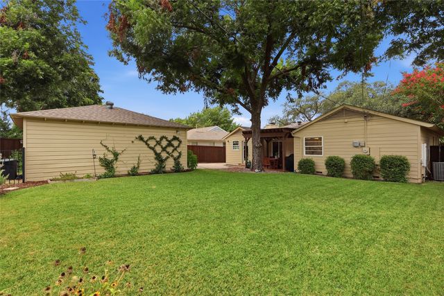 6534 Winton Street, Dallas, TX 75214