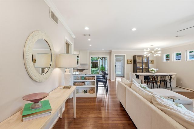 6534 Winton Street, Dallas, TX 75214