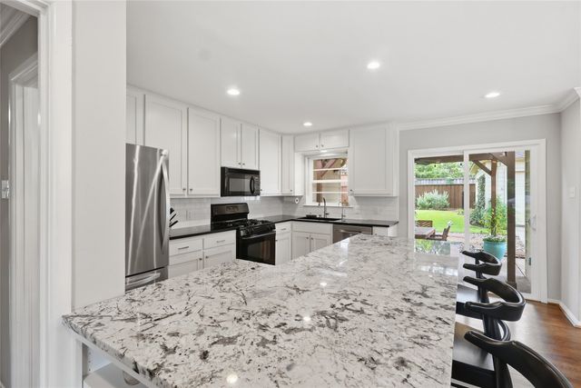 6534 Winton Street, Dallas, TX 75214