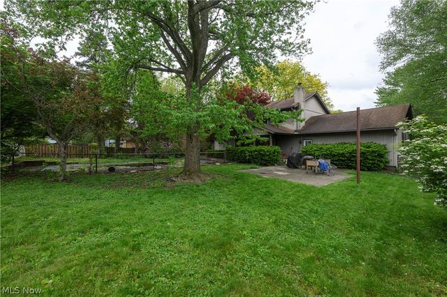 1805 Heritage Circle, Dover, OH 44622