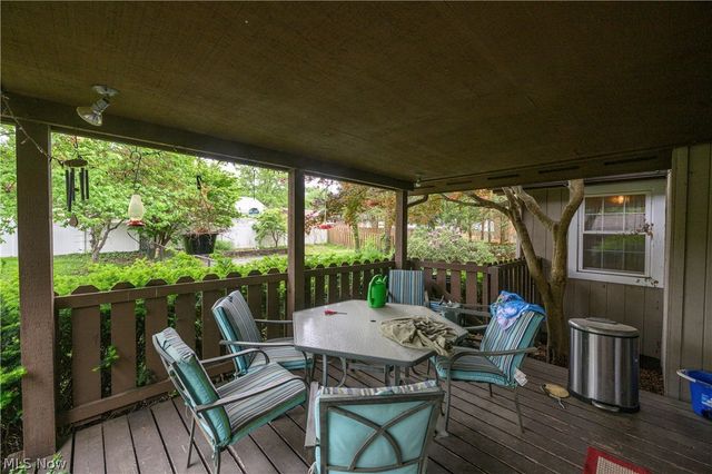 1805 Heritage Circle, Dover, OH 44622