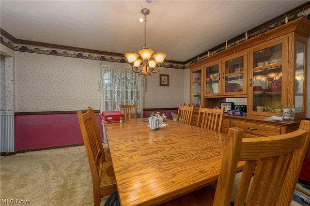 1805 Heritage Circle, Dover, OH 44622