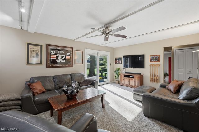 613 Welshire Drive, Bay Village, OH 44140