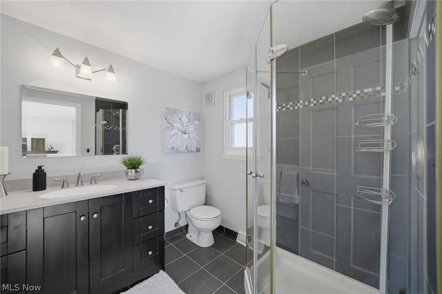 613 Welshire Drive, Bay Village, OH 44140