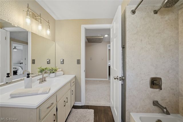 613 Welshire Drive, Bay Village, OH 44140