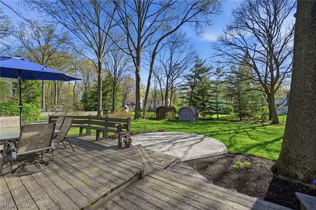 613 Welshire Drive, Bay Village, OH 44140
