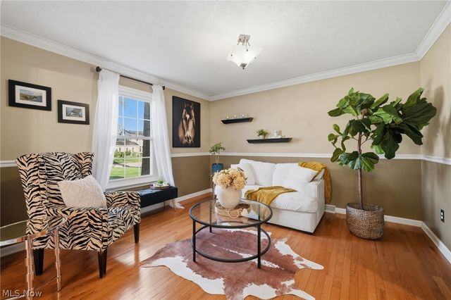 613 Welshire Drive, Bay Village, OH 44140