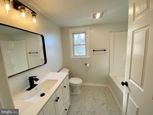 796 CLEVELAND AVE, Chambersburg, PA 17201