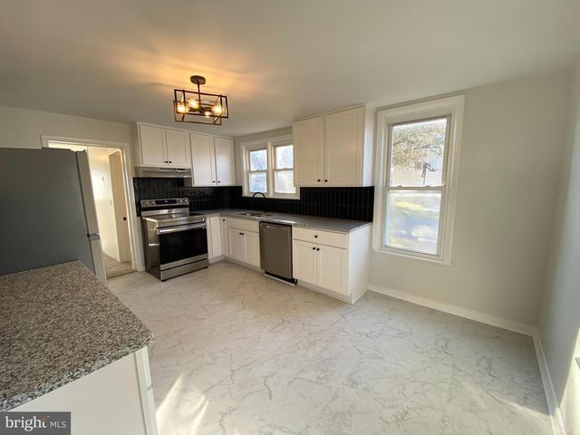 796 CLEVELAND AVE, Chambersburg, PA 17201