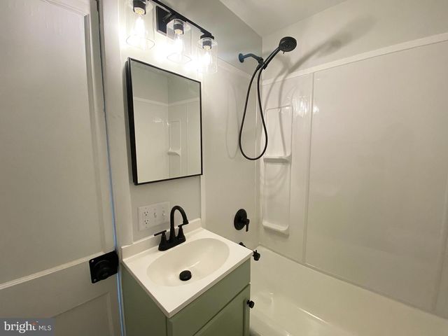 796 CLEVELAND AVE, Chambersburg, PA 17201