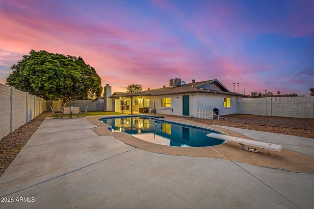 5503 W CINNABAR Avenue, Glendale, AZ 85302