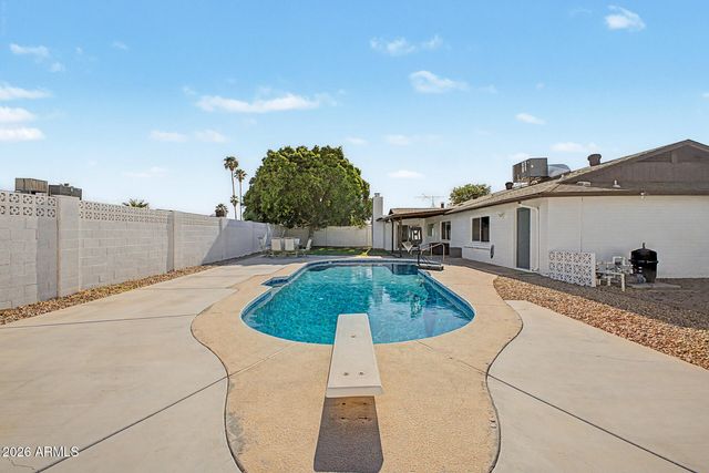 5503 W CINNABAR Avenue, Glendale, AZ 85302