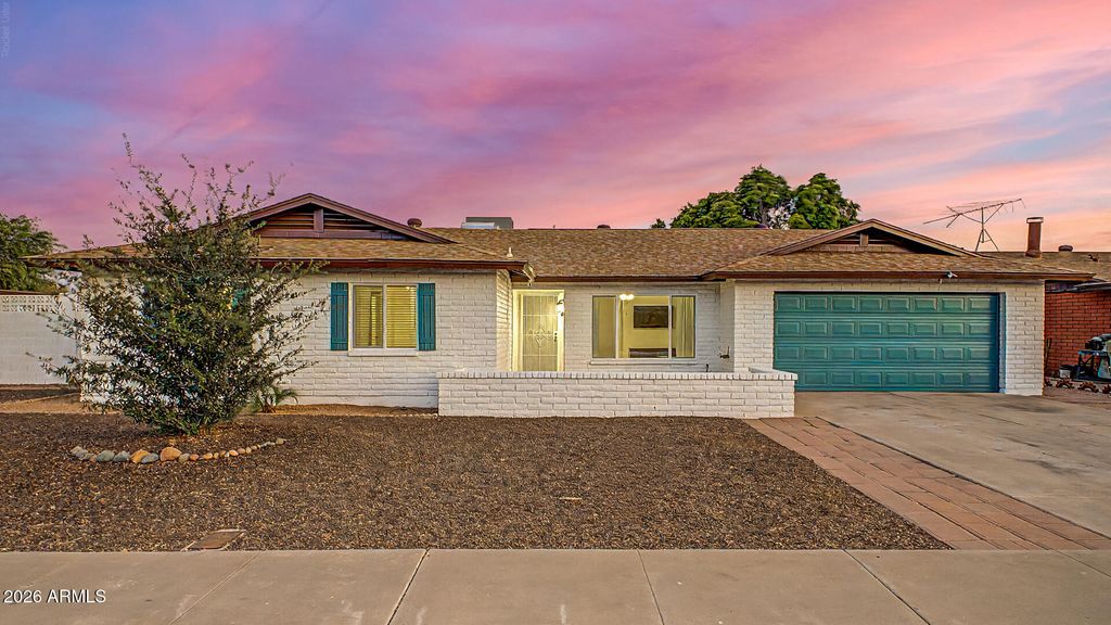 5503 W CINNABAR Avenue, Glendale, AZ 85302 — photo 2
