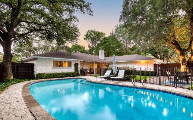 4829 Harvest Hill Road, Dallas, TX 75244