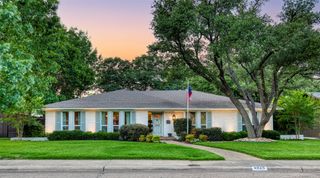 4829 Harvest Hill Road, Dallas, TX 75244
