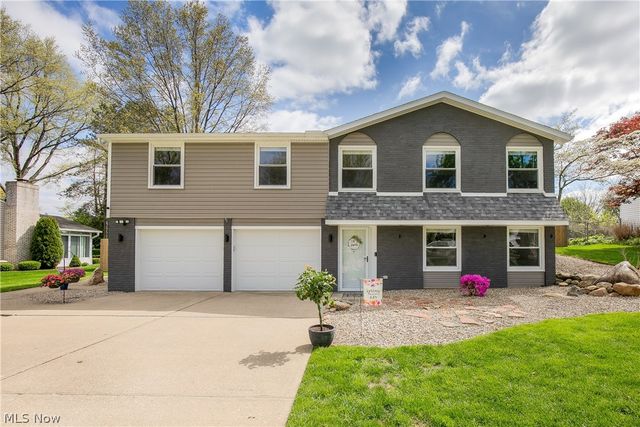 8318 Kellydale Street NW, Massillon, OH 44646