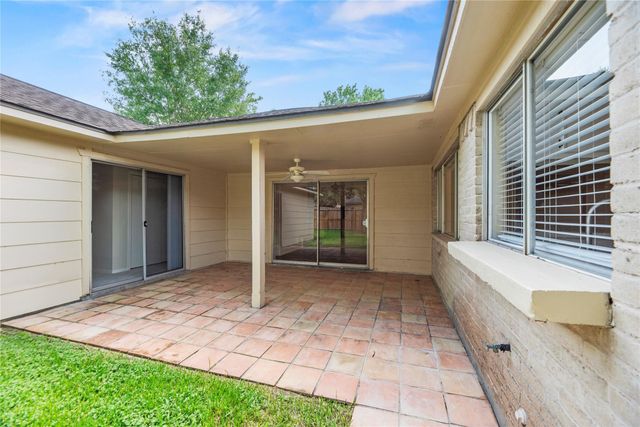 6931 Sandy Knolls Drive, Spring, TX 77379
