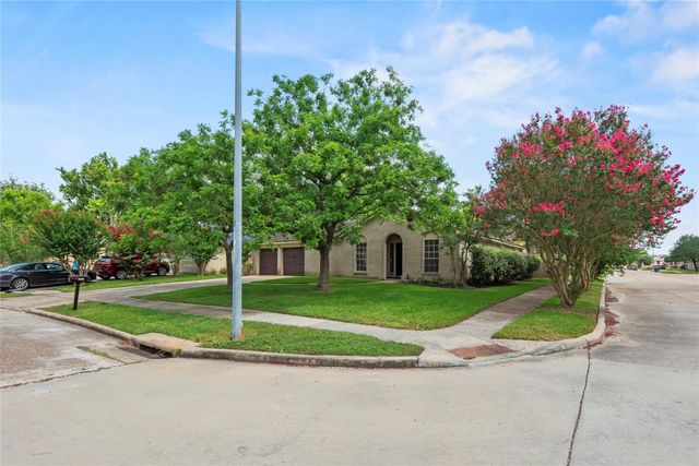 6931 Sandy Knolls Drive, Spring, TX 77379