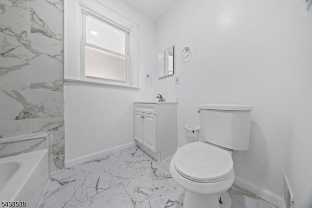 134 Dewey St, Newark City, NJ 07112
