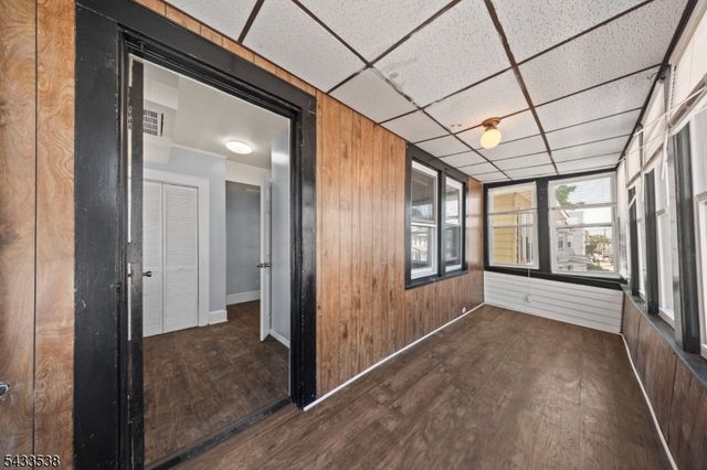 134 Dewey St, Newark City, NJ 07112