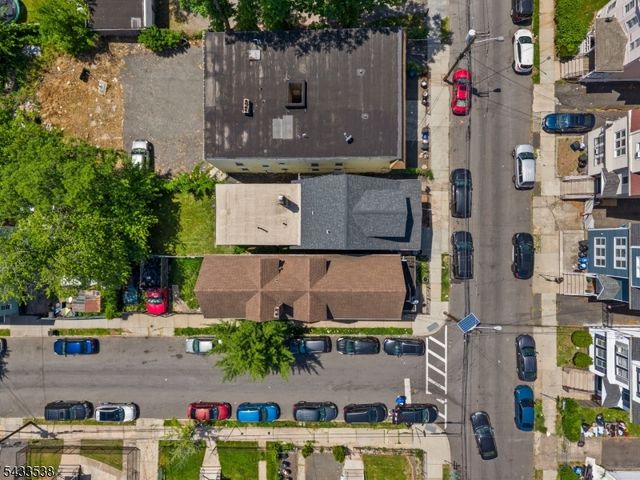134 Dewey St, Newark City, NJ 07112