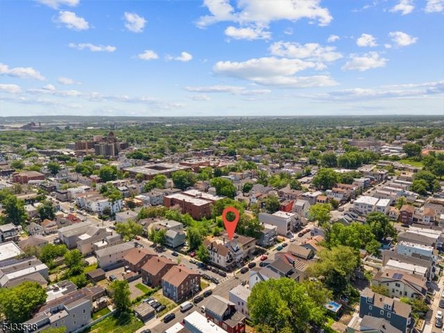 134 Dewey St, Newark City, NJ 07112