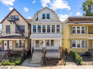 134 Dewey St, Newark City, NJ 07112