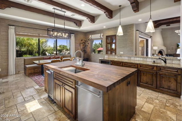14121 E MONTGOMERY Court, Scottsdale, AZ 85262