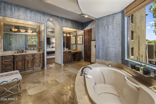 14121 E MONTGOMERY Court, Scottsdale, AZ 85262