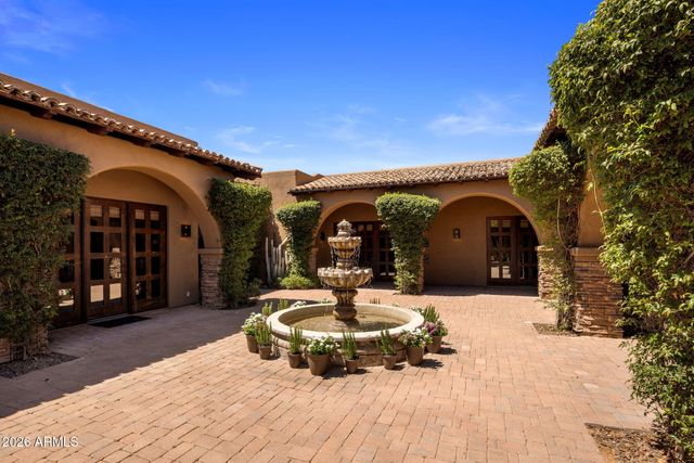 14121 E MONTGOMERY Court, Scottsdale, AZ 85262