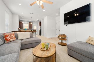1601 Miriam Ave 100, Austin, TX 78702