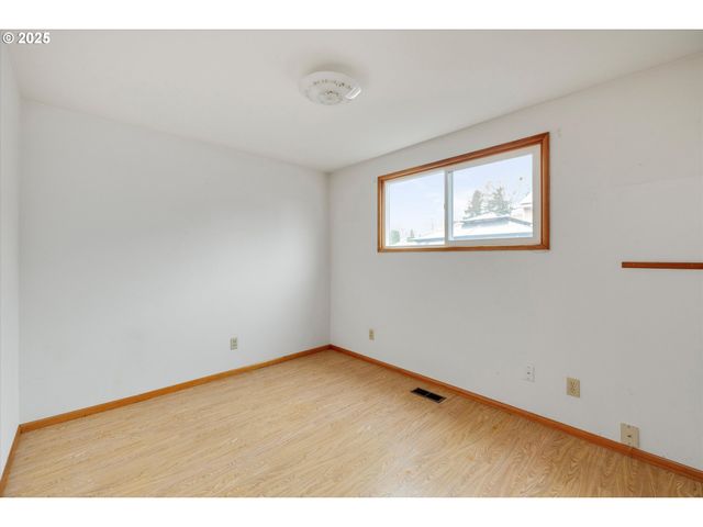 8145 Se 65TH Ave, Portland, OR 97206