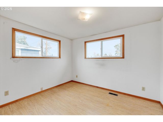 8145 Se 65TH Ave, Portland, OR 97206