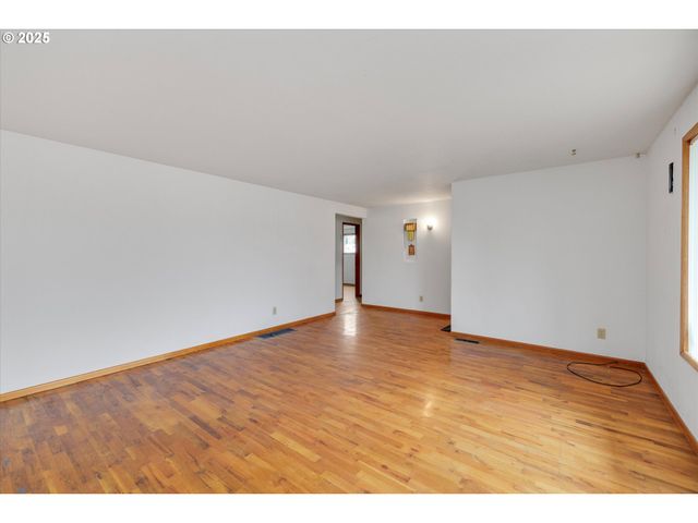 8145 Se 65TH Ave, Portland, OR 97206