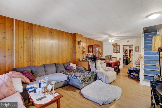 1425 W KING ST, York, PA 17404