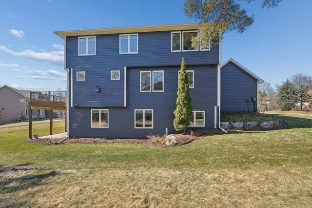 9315 Cold Stream Lane, Eden Prairie, MN 55347