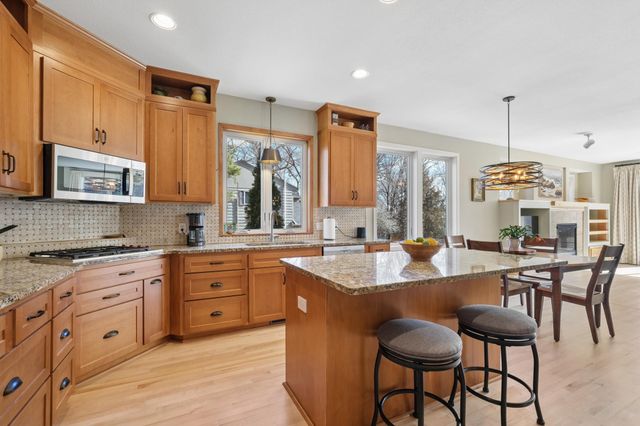 9315 Cold Stream Lane, Eden Prairie, MN 55347