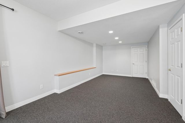 9315 Cold Stream Lane, Eden Prairie, MN 55347