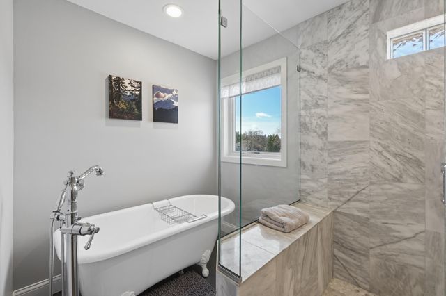 9315 Cold Stream Lane, Eden Prairie, MN 55347