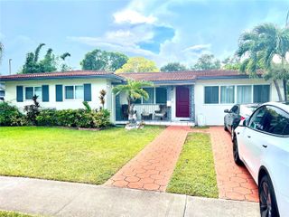 106 N 32nd Avenue, Hollywood, FL 33021