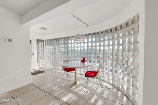 4941 E Mission Hill Place, Tucson, AZ 85718